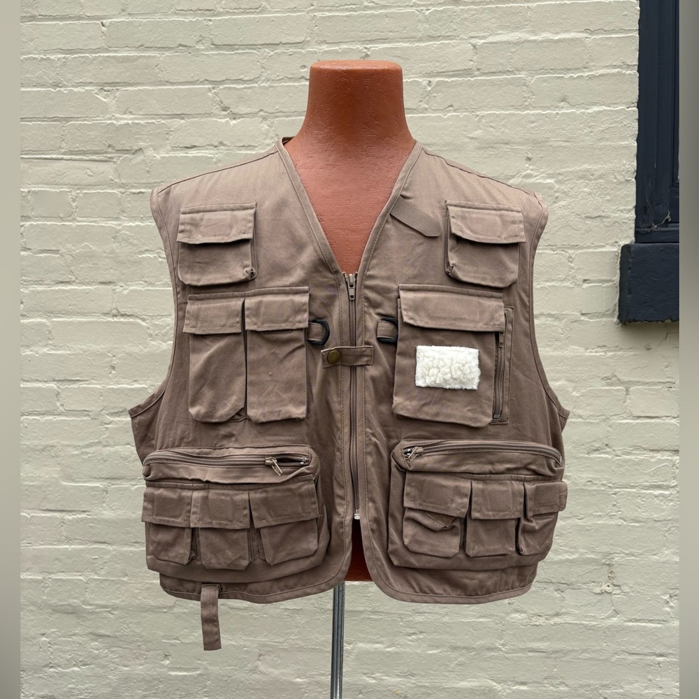 Fishing/ Utility Vest with Multiple Pockets XL